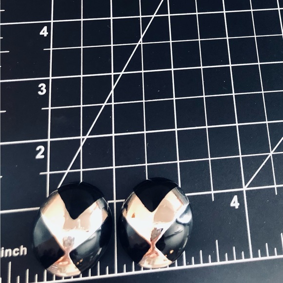 Vintage Luxury Classic signed CINER Earrings - Picture 9 of 13